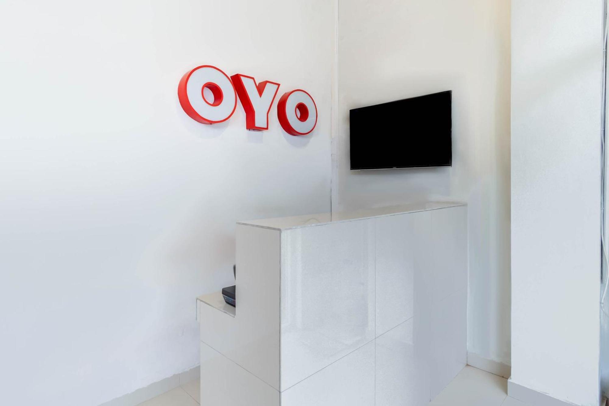 Super Oyo 2345 Homestay Jaya Medan Exterior photo