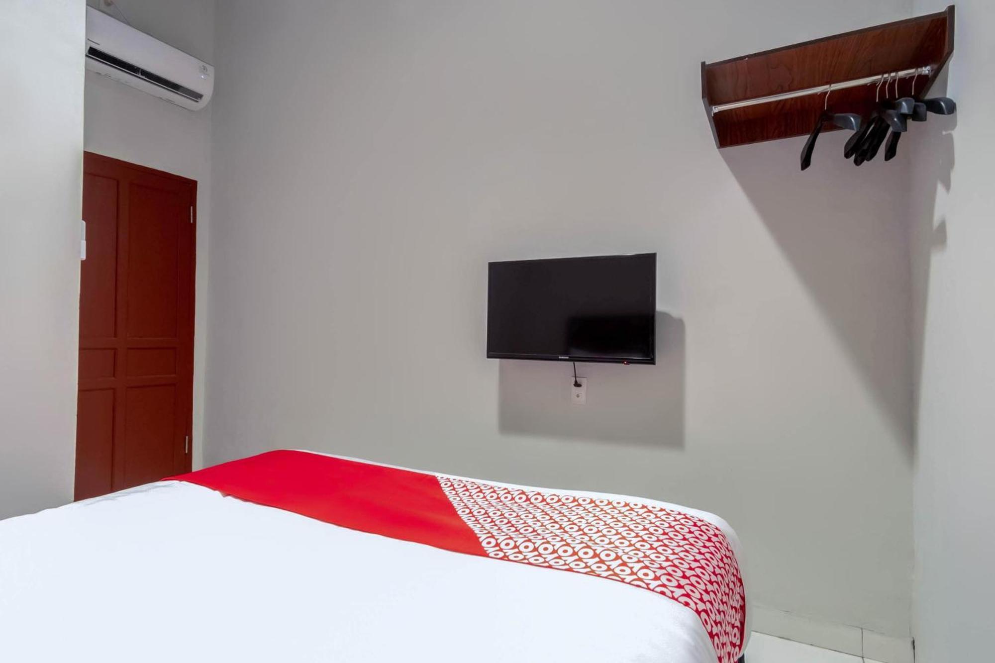 Super Oyo 2345 Homestay Jaya Medan Exterior photo